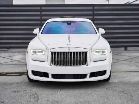 Used 2019 Rolls-Royce Ghost image 20