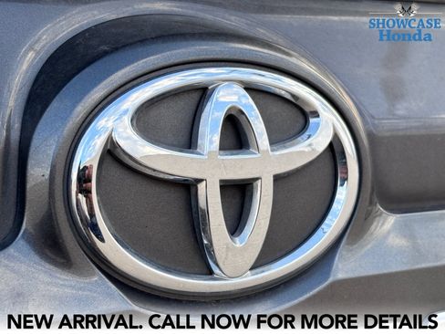 Used 2021 Toyota 4Runner SR5 Premium w/ Moonroof Package AWD/4WD image 11
