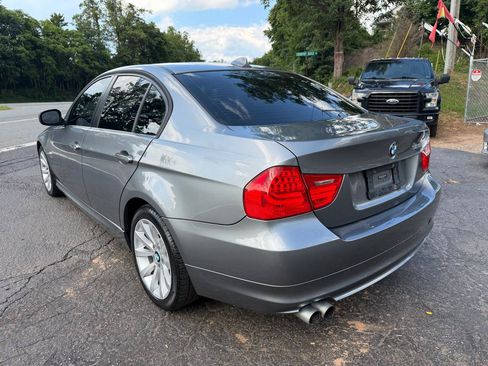 Used 2011 BMW 328i xDrive Sedan AWD/4WD image 5