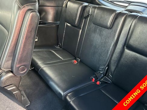 Used 2019 Toyota Highlander XLE image 16