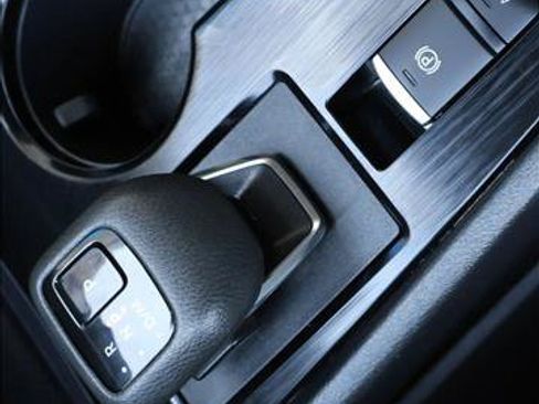 Used 2024 Nissan Rogue SV FWD image 18