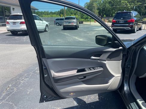 Used 2009 Honda Accord LX-P image 11