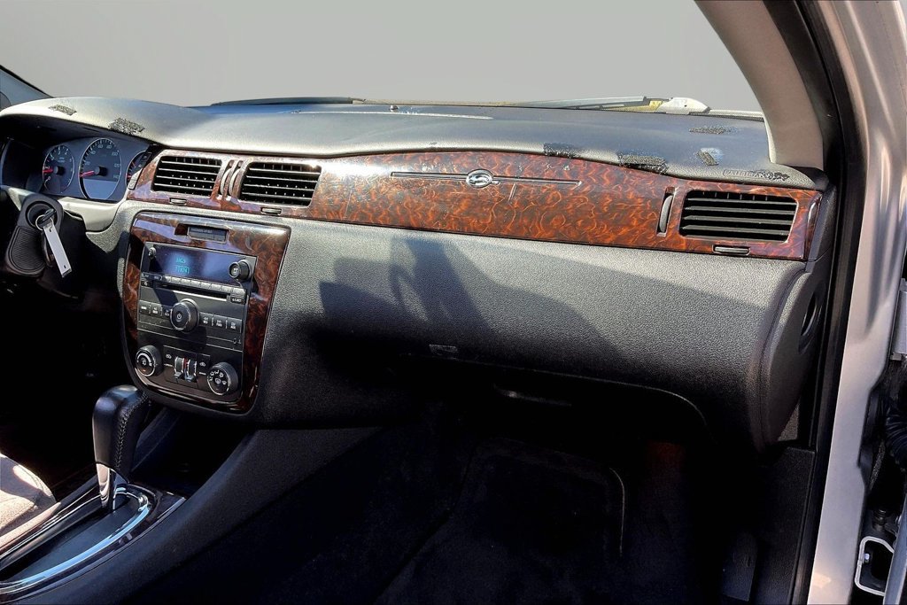 Used 2012 Chevrolet Impala LT FWD image 24