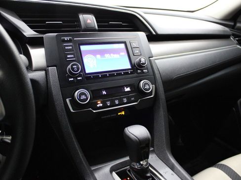 Used 2020 Honda Civic LX image 18