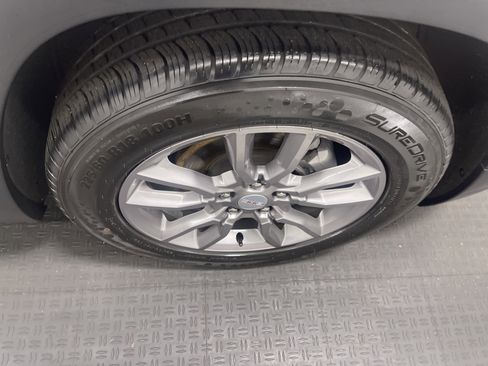 Used 2024 GMC Terrain SLT image 28