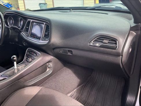 Used 2019 Dodge Challenger R/T image 18
