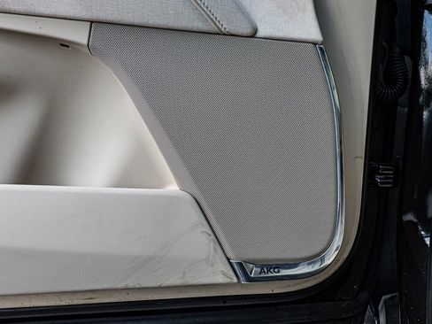 Used 2021 Cadillac Escalade Premium Luxury Platinum image 43