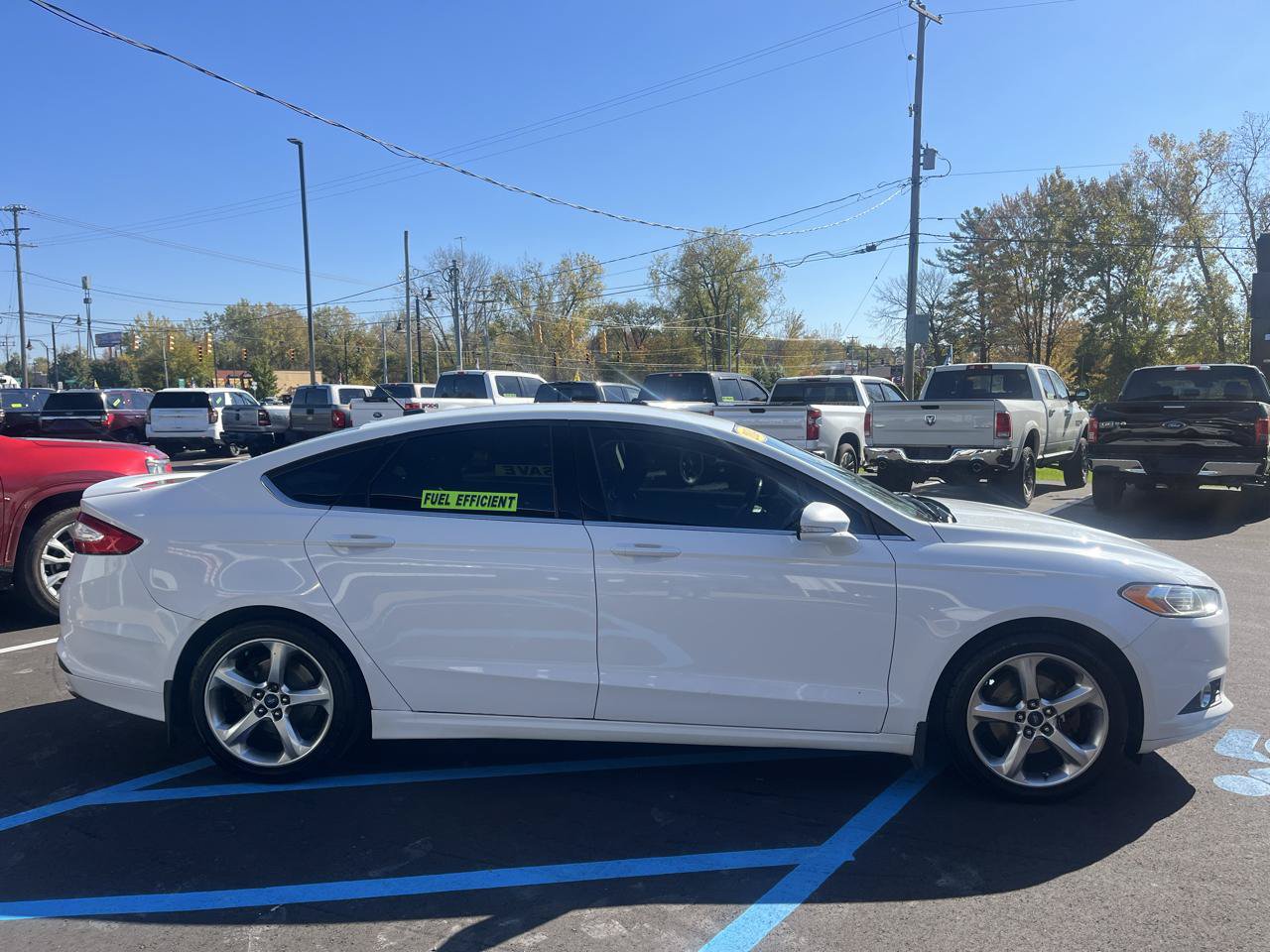 Used 2014 Ford Fusion SE w/ Equipment Group 201A FWD image 4