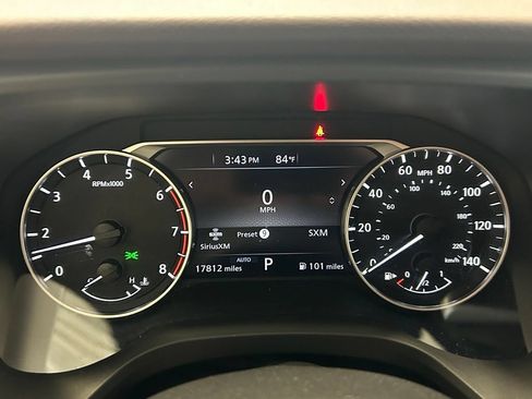 Used 2023 Nissan Rogue SV AWD/4WD image 12
