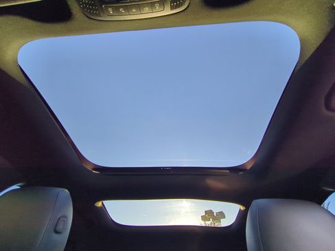 Used 2023 Mercedes-Benz GLA 250 image 32