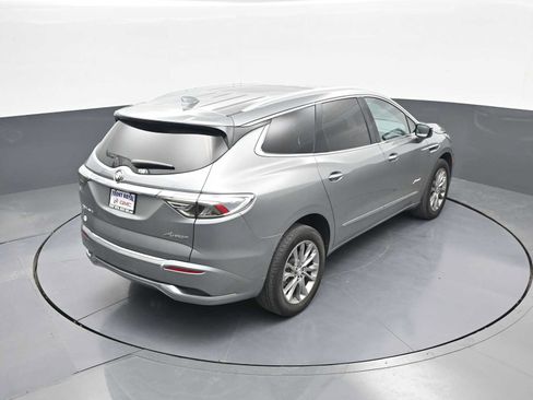 Used 2024 Buick Enclave Avenir AWD/4WD image 39