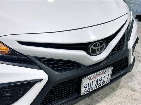 Used 2023 Toyota Camry SE image 31