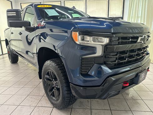 Certified 2023 Chevrolet Silverado 1500 LT Trail Boss w/ Convenience Package II image 2