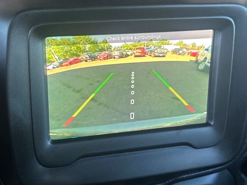 Used 2018 Jeep Renegade Sport w/ Power & Air Group AWD/4WD image 19