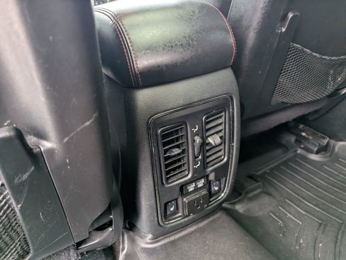 Used 2018 Jeep Grand Cherokee Trailhawk w/ Trailhawk Luxury Group image 30