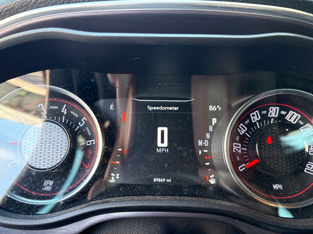 Used 2018 Dodge Challenger SXT RWD image 15