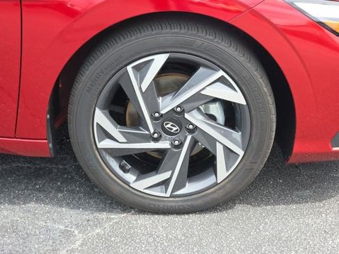 Certified 2025 Hyundai Elantra Sport FWD image 22