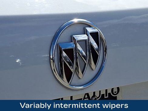 Used 2023 Buick Envision Essence image 32