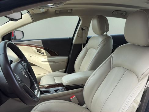 Used 2014 Buick LaCrosse Leather image 27