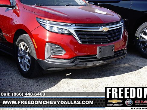 Used 2022 Chevrolet Equinox LT FWD image 2