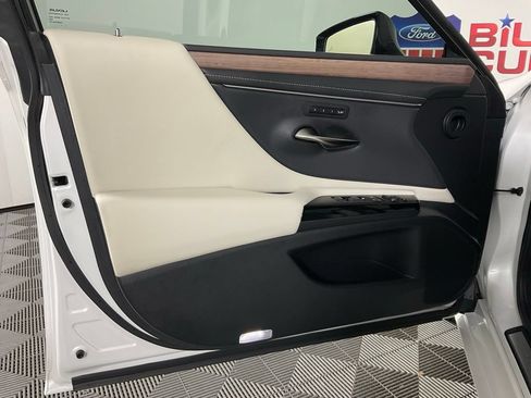 Used 2024 Lexus ES 350 w/ Premium Package FWD image 12