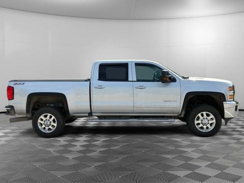 Used 2016 Chevrolet Silverado 2500 LT w/ LT Convenience Package AWD/4WD image 6