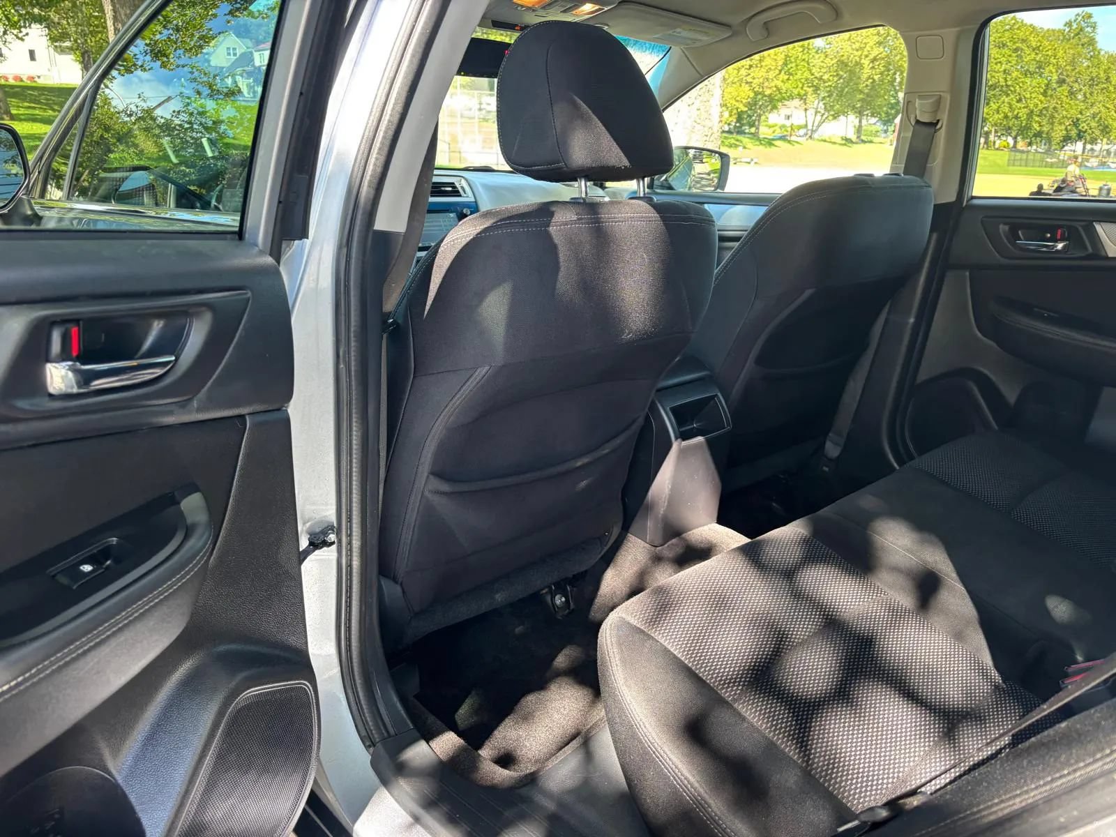 Used 2015 Subaru Outback 2.5i Premium AWD/4WD image 21