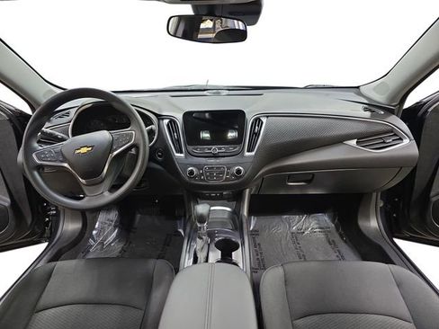Used 2023 Chevrolet Malibu LT image 11