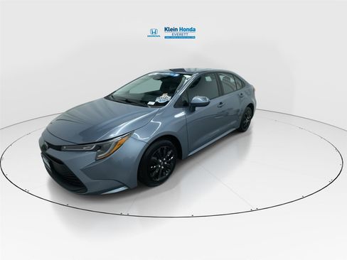 Used 2024 Toyota Corolla LE image 6