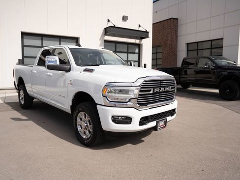 Used 2024 RAM 2500 Laramie AWD/4WD image 4