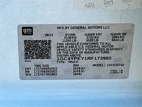 Used 2024 Chevrolet Silverado 2500 LTZ w/ LTZ Plus Package image 37