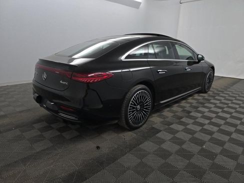 Used 2022 Mercedes-Benz EQS 580 4MATIC Sedan image 2