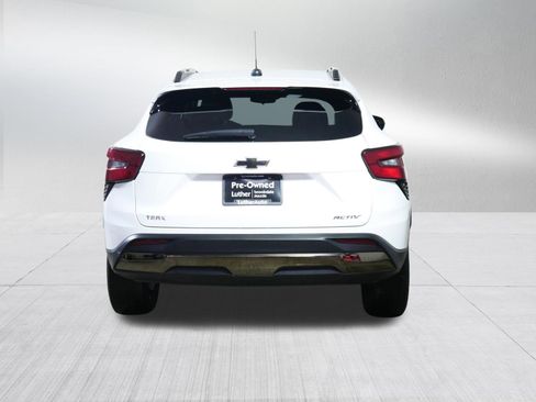 Used 2024 Chevrolet Trax ACTIV w/ Driver Confidence Package FWD image 6