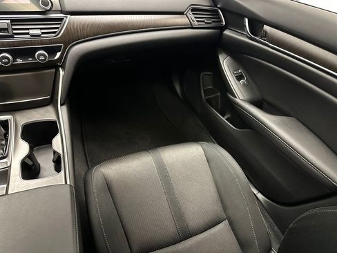 Used 2020 Honda Accord EX image 20