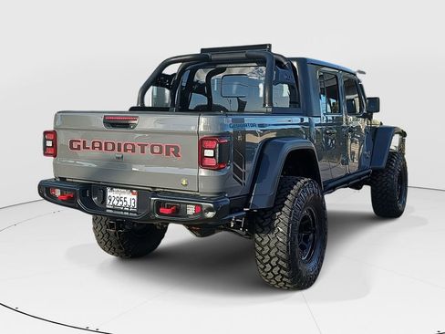 Used 2021 Jeep Gladiator Rubicon image 3