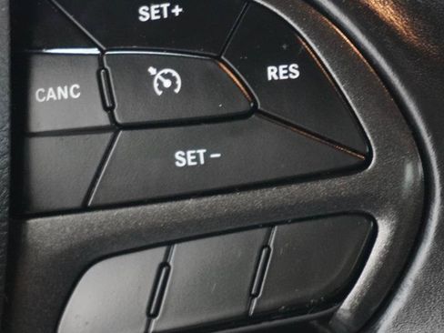 Used 2019 Dodge Challenger SXT AWD/4WD image 19