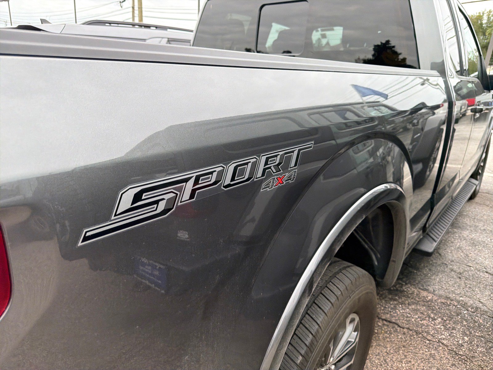 Used 2020 Ford F150 XLT w/ Equipment Group 302A Luxury AWD/4WD image 7
