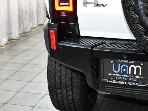 Used 2026 GMC Hummer EV SUV AWD/4WD image 86