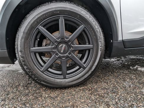 Used 2020 Nissan Kicks S image 37