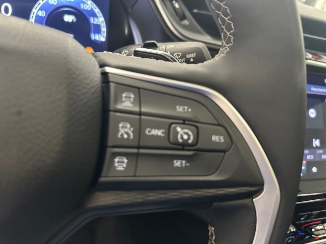 Used 2024 Jeep Grand Cherokee Altitude AWD/4WD image 30