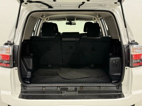 Used 2017 Toyota 4Runner SR5 image 70