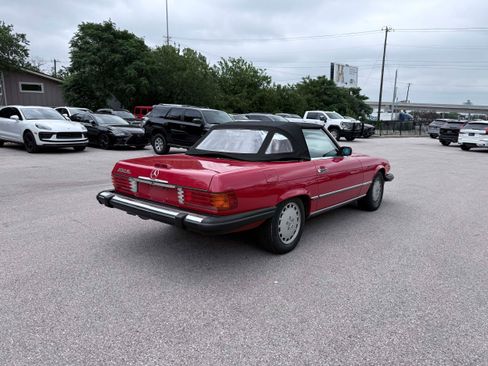 Used 1988 Mercedes-Benz 560 SL image 6