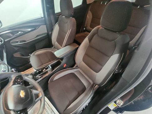 Used 2023 Chevrolet TrailBlazer LT FWD image 18