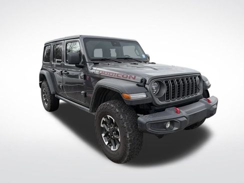 Used 2025 Jeep Wrangler Unlimited Rubicon image 12