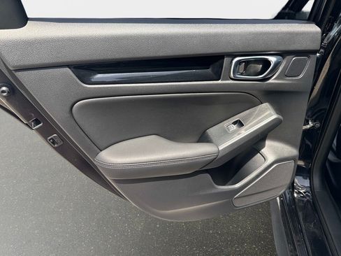 Used 2022 Honda Civic Sport Touring image 11