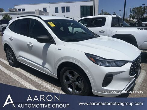 Used 2023 Ford Escape ST-Line w/ Equipment Group 301A FWD image 1