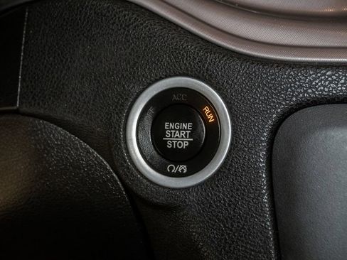 Used 2023 Dodge Charger SXT RWD image 17