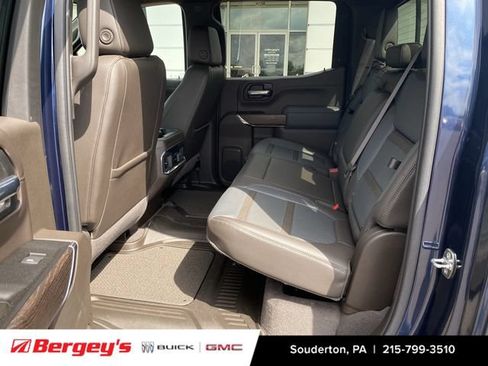 Used 2022 GMC Sierra 1500 Denali w/ Denali Premium Package AWD/4WD image 5