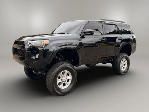 Used 2016 Toyota 4Runner SR5 RWD image 6