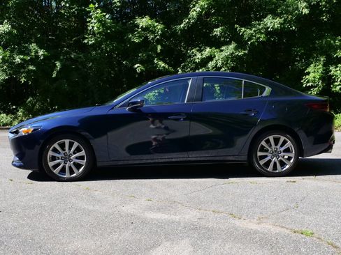 Used 2021 MAZDA MAZDA3 s FWD image 38